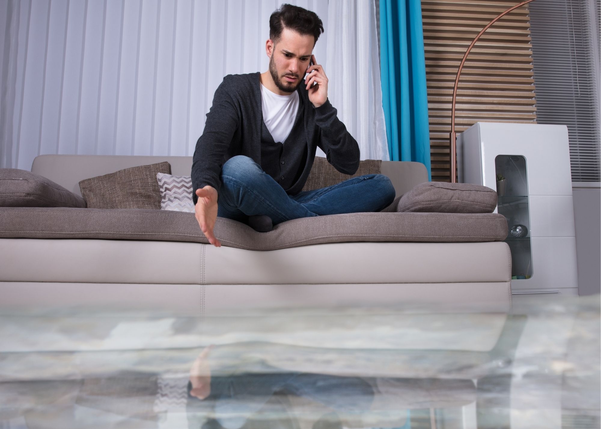 Water damage restoration in Studio City, CA